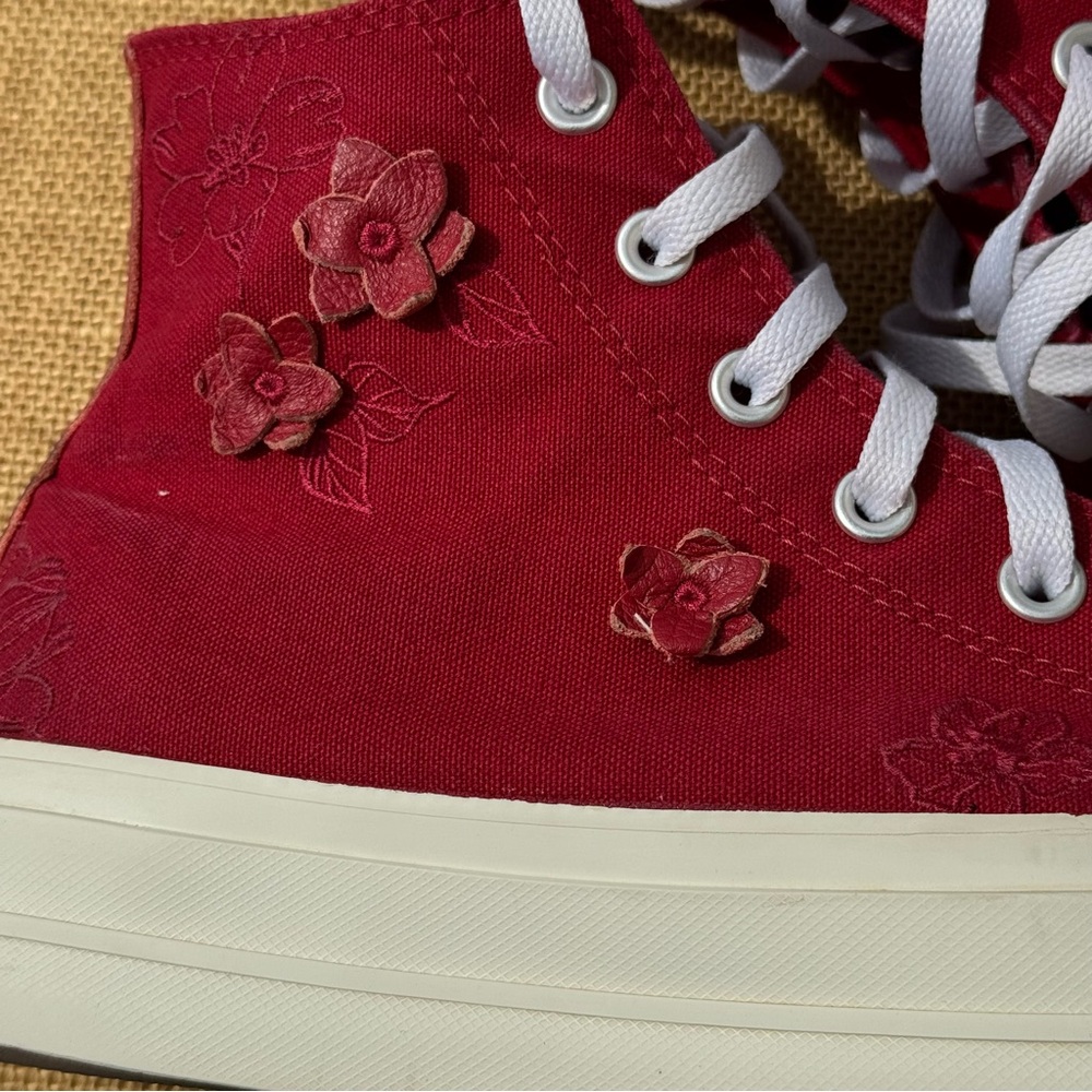 Converse All Star Red Floral High Top Sneakers Women’s 10 3D Flower Canvas - Picture 9 of 10
